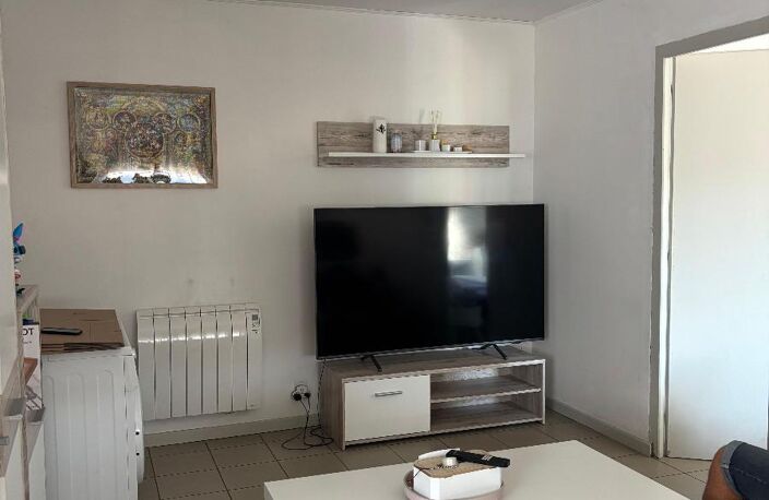Location appartement 2 pièces 47 m² à Vaulx-en-Velin (69120) — photo 2