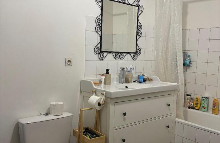 Location appartement 2 pièces 47 m² à Vaulx-en-Velin (69120) — photo 4