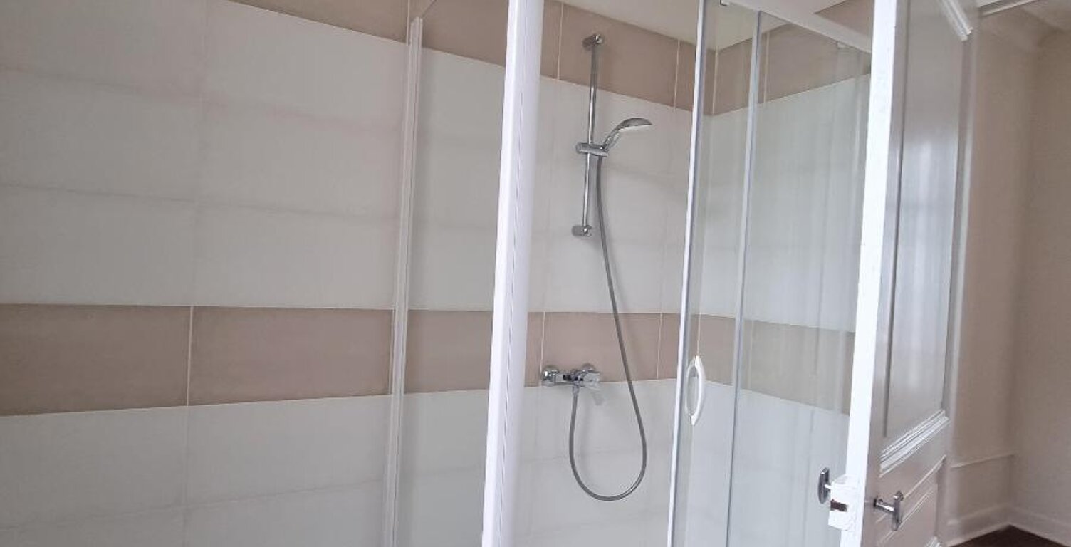 Location appartement 3 pièces 77 m² à Tours (37000) — photo 1