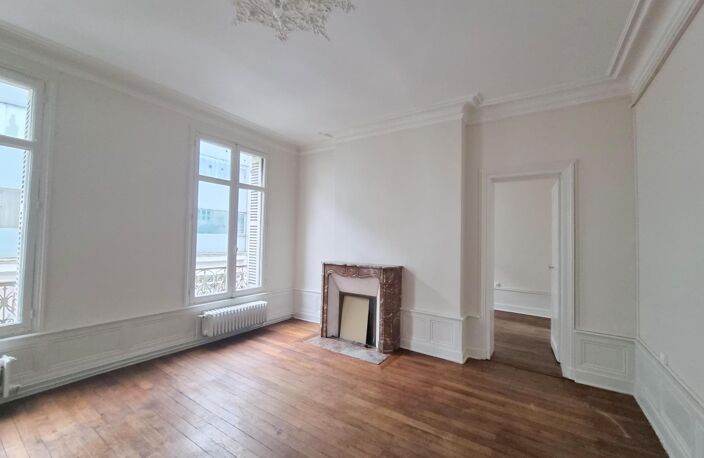 Location appartement 3 pièces 77 m² à Tours (37000) — photo 3