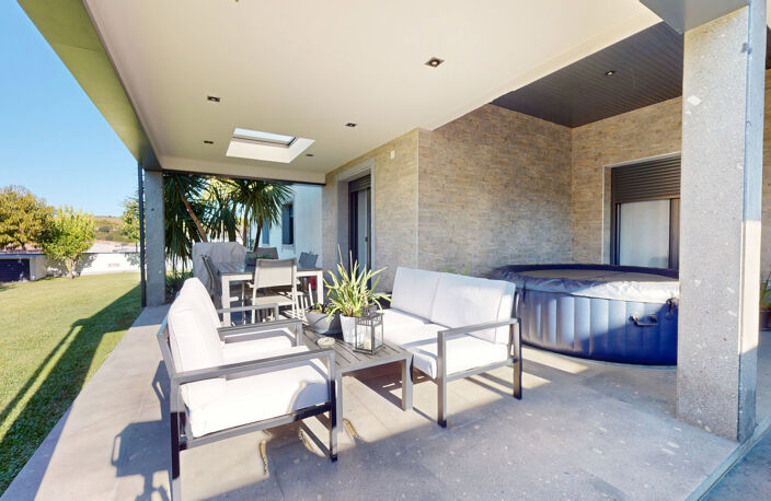 Superbe Villa 5 pièces avec double garage et jardin 700 m2 à — photo 2