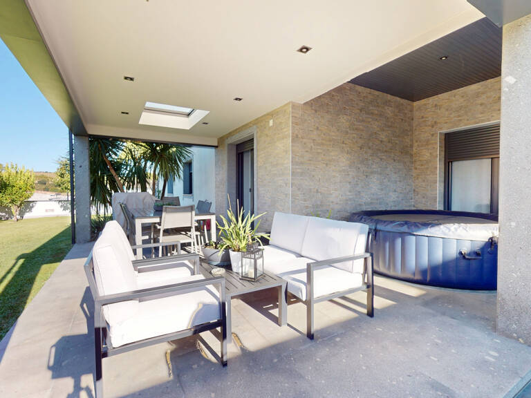 Superbe Villa 5 pièces avec double garage et jardin 700 m2 à — photo 1