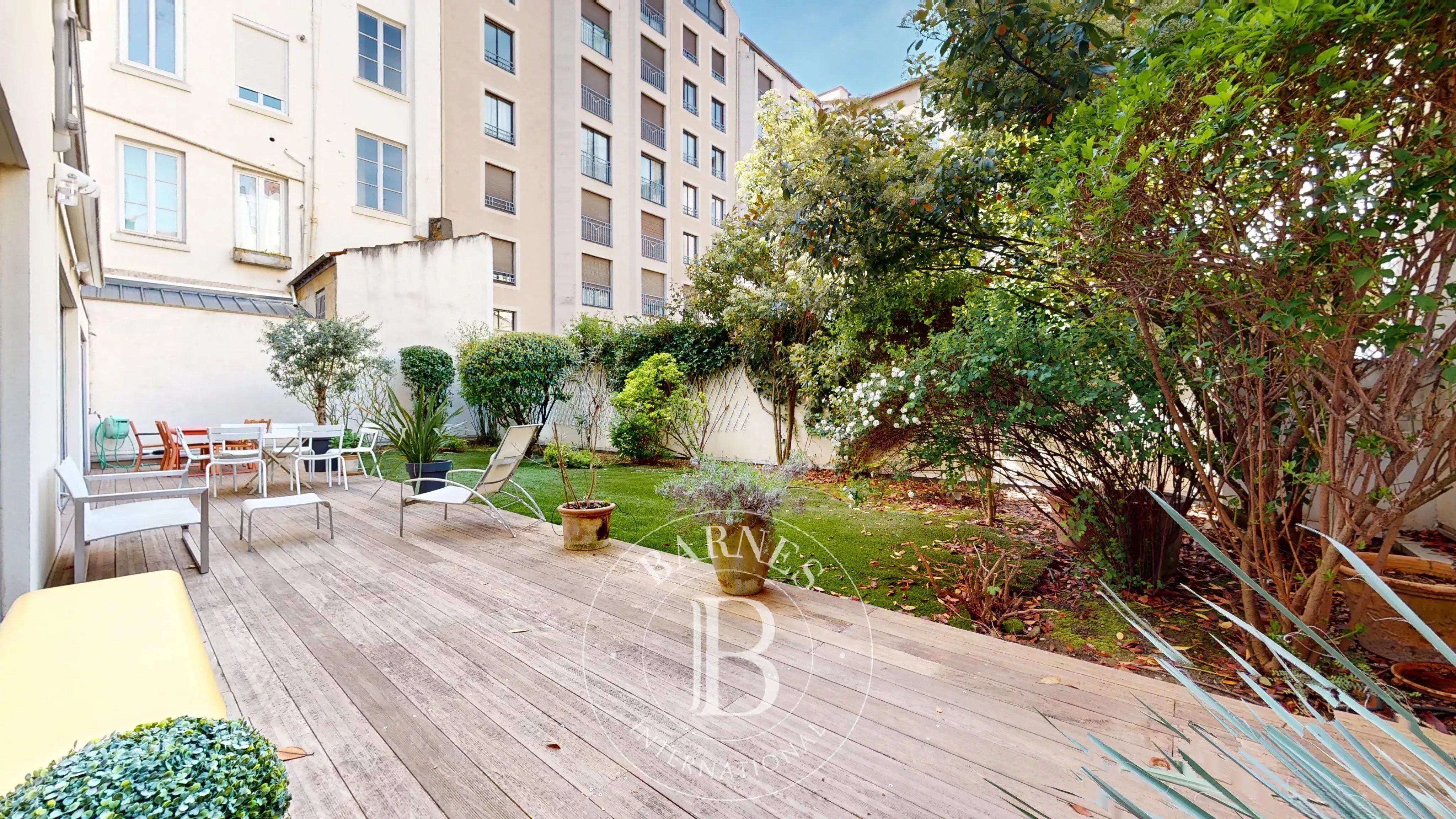 Appartement L T5