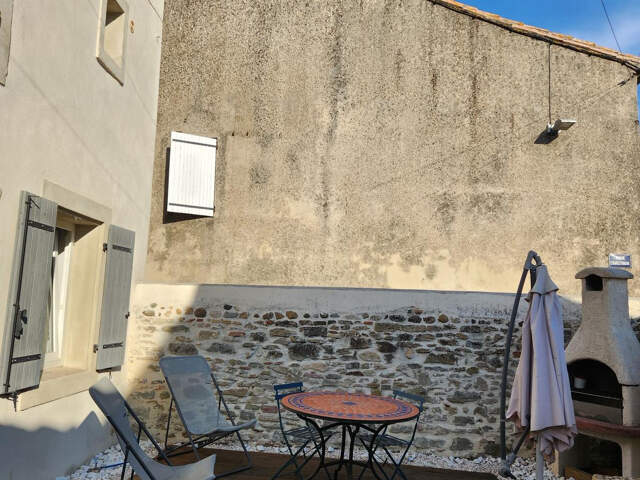 Un petit bijou au coeur de la circulade : posez vos valises, — photo du bien