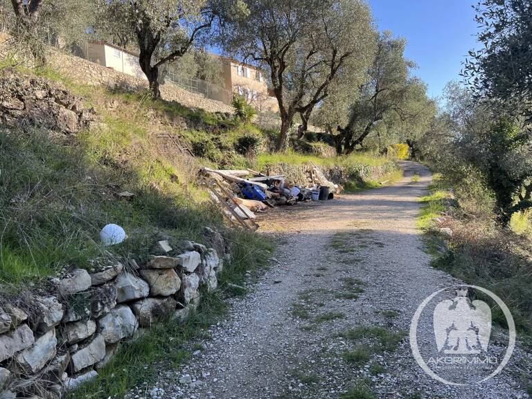 NICE - L'ABADIE - TERRAIN CONSTRUCTIBLE - 1 518 m² — photo 1