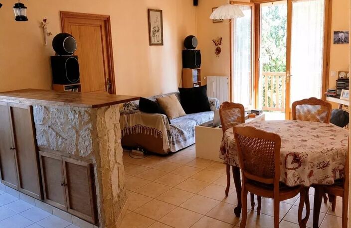MONT BORON - APPARTEMENT - 3 PIECES - PARKING -TERRASSE - CAVE - LOGGIA - CALME - SECURITÉ — photo 2