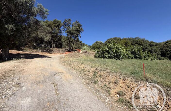 TERRAIN CONSTRUCTIBLE - Saint Laurent du Var — photo 2