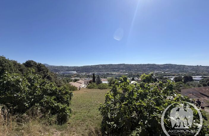 TERRAIN CONSTRUCTIBLE - Saint Laurent du Var — photo 4