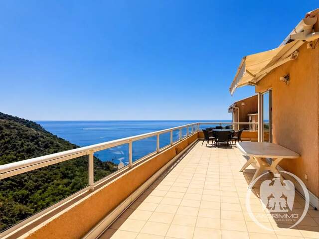 appartement villa dernier étage - St laurent d'Eze — photo du bien