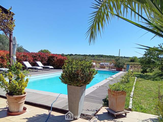 Villas - 137m² - LE CANNET DES MAURES — photo du bien