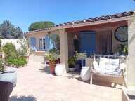 Villas - 137m² - LE CANNET DES MAURES — photo 2