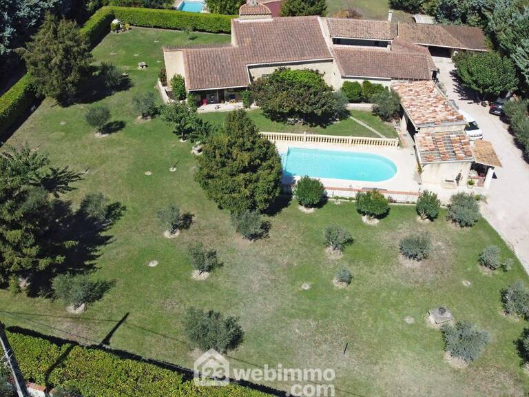 Villas - 209m² - GRAVESON — photo 1