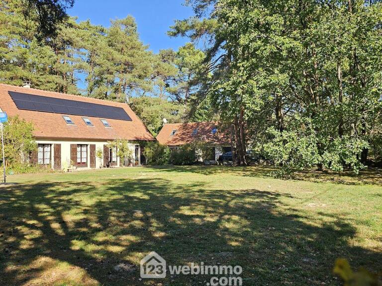 Maison - 286m² - Le Vaudoué — photo 1