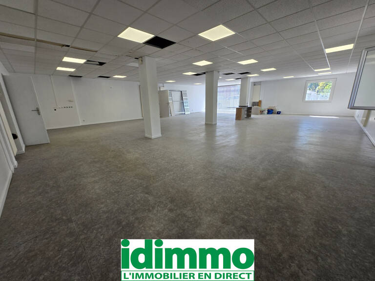 PAMIERS-LOCAL COMMERCIAL 285 m2 — photo 1