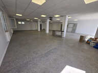 PAMIERS-LOCAL COMMERCIAL 285 m2 — photo 2