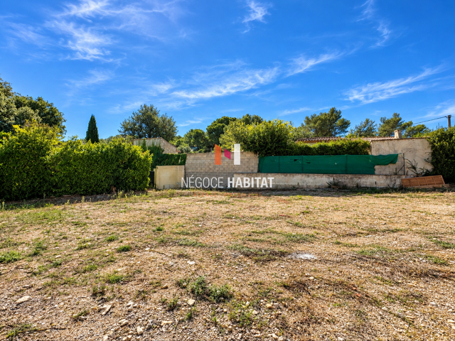 Terrain à bâtir de 453 m2 à vendre - Calvisson — photo du bien