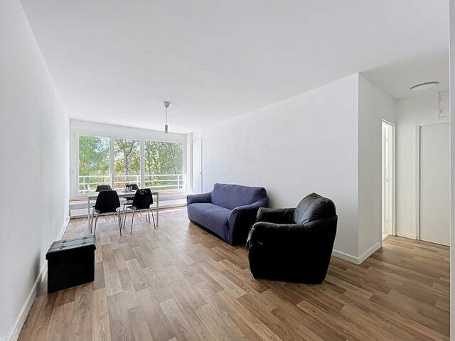 Appartement Saint Herblain - Secteur Bellevue - 2 chambres - Loggia - Place de parking — photo du bien