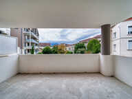 T4 AVEC TERRASSE ET GARAGE  - VOIRON CENTRE AU CALME — photo 2