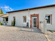 Lestelle-Bétharram : Maison plain-pied de 80 m² avec jardin et garage — photo 2