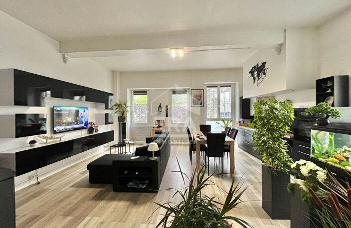 Lestelle-Bétharram : Maison plain-pied de 80 m² avec jardin et garage — photo 3