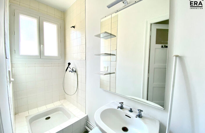 Pau - Verdun : Appartement T1 de 28 m2 avec balcon et cuisine équipée — photo 2