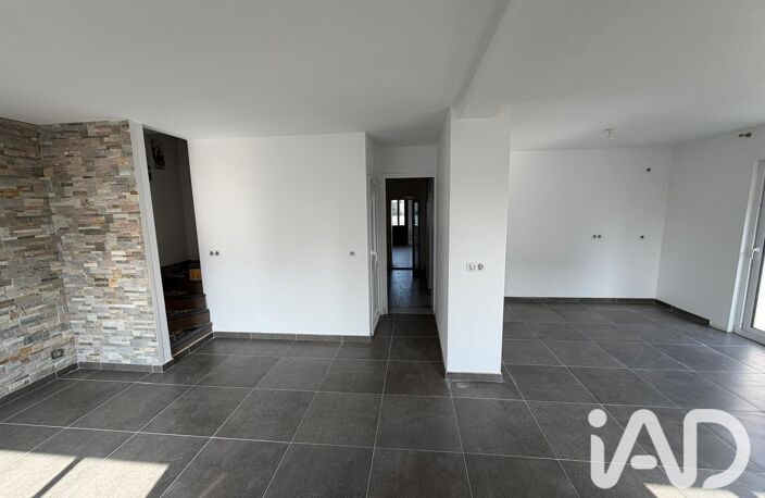 Vente Maison/villa 5 pièces — photo 2