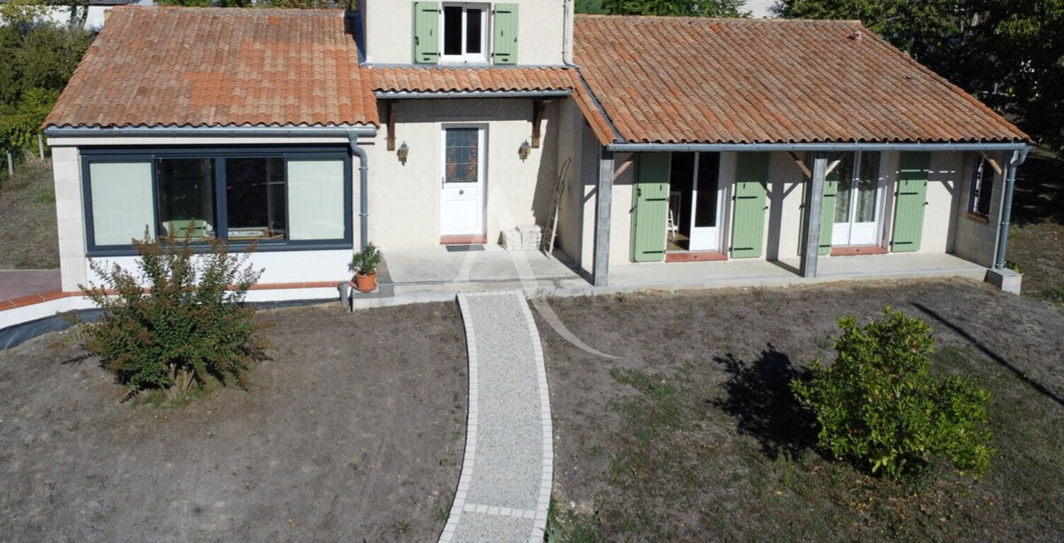 Maison Archiac 5 pièce(s) 139 m2 — photo 1