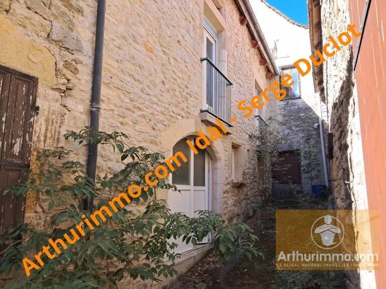 Maison de village  de plain-pied avec cour de 40 m² env — photo 1