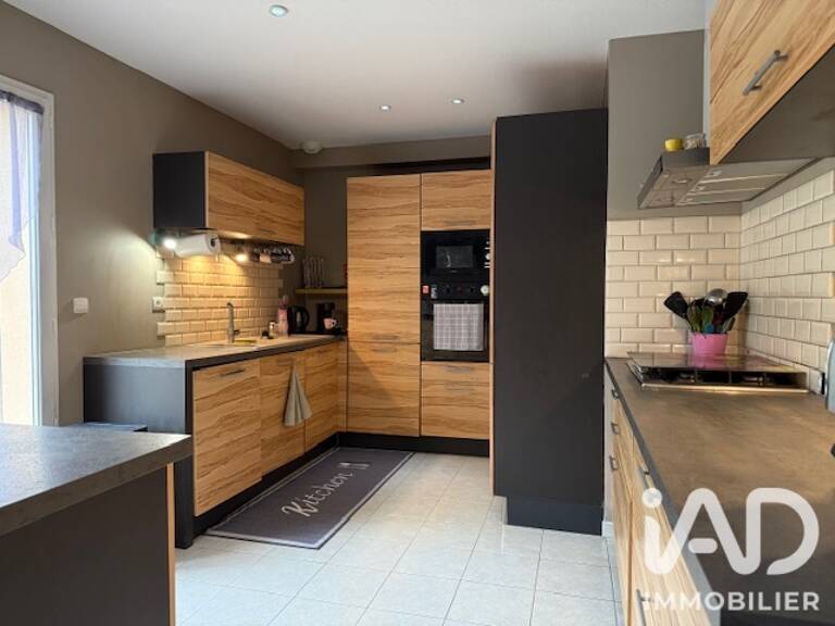 Vente Maison/villa 8 pièces — photo 1