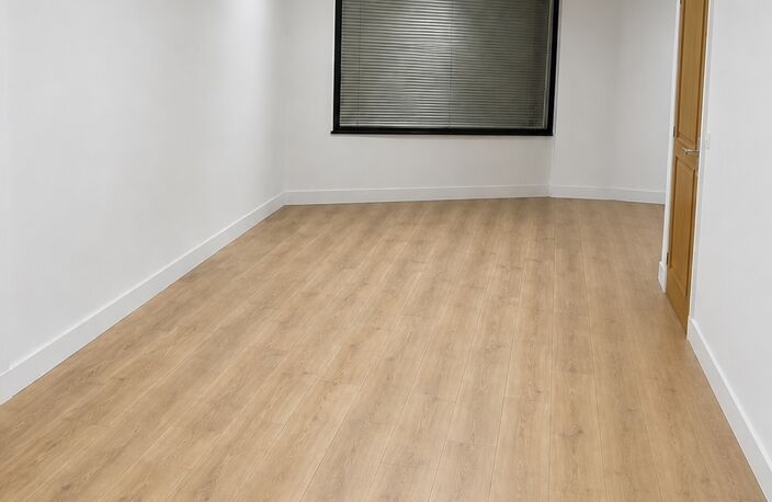 Vente Boutique/Local commercial 81 m&sup2; — photo 2