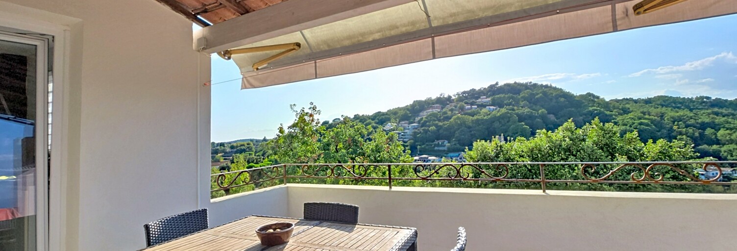 Maison 4 Pièces 105 m² à vendre à Les Adrets-de-l'Estérel (83600)