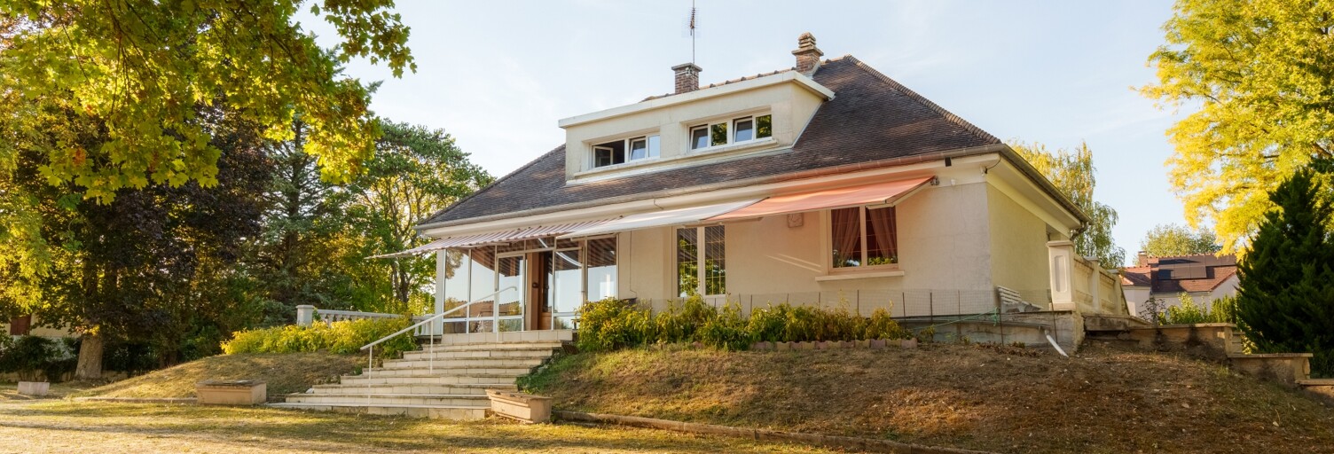 Maison 7 Pièces 141 m² à vendre à Buchères (10800)