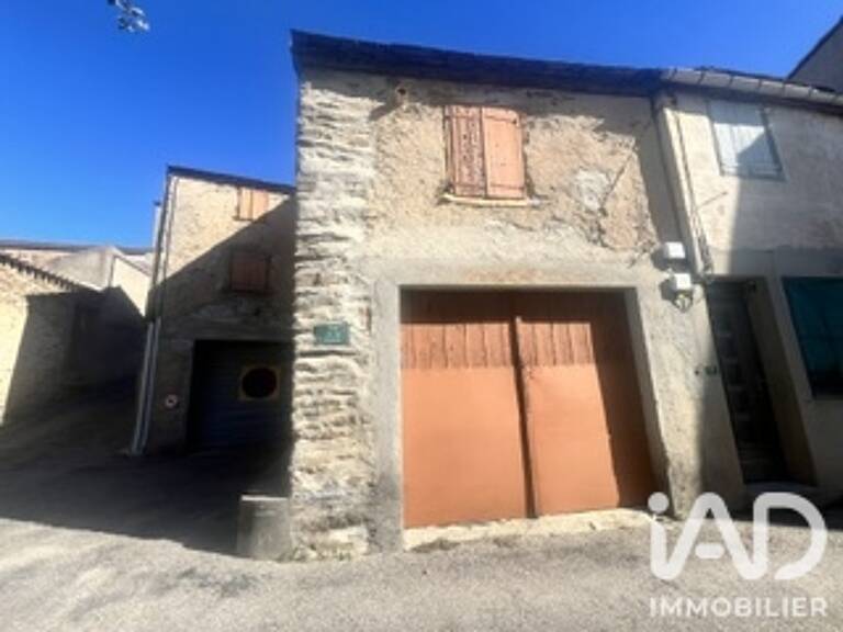 Vente Garage 92 m&sup2; — photo 1