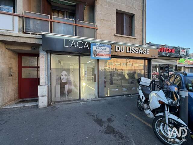 Location Boutique/Local commercial 54 m&sup2; — photo du bien