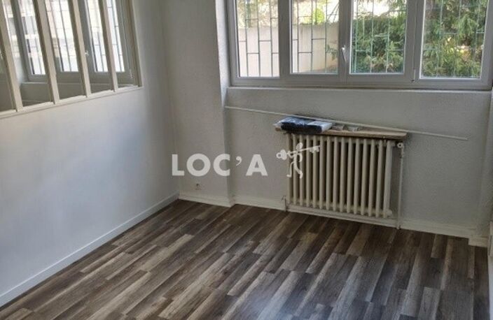 Location appartement 2 pièces 40 m² à Villeurbanne (69100) — photo 2
