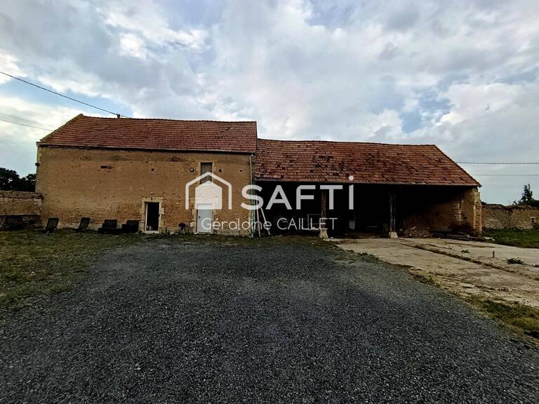 Bâtiment de caractère en pierre aux portes de Caen — photo 1