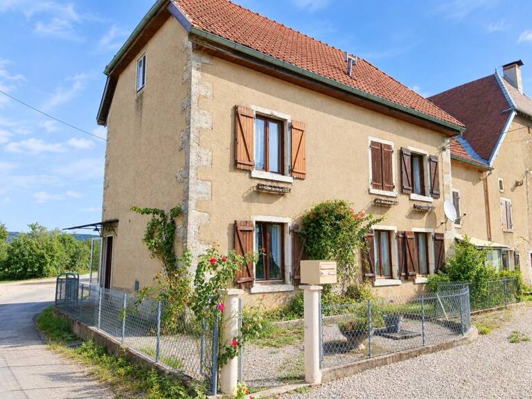 Maison au calme 106m² verger combles aménageables — photo 1