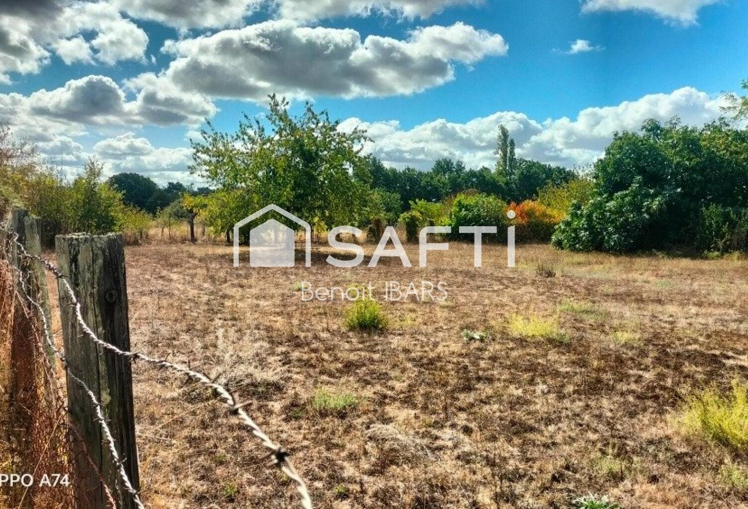 Un terrain clos non constructible, de loisir avec eau de la ville puits et arbres — photo 1