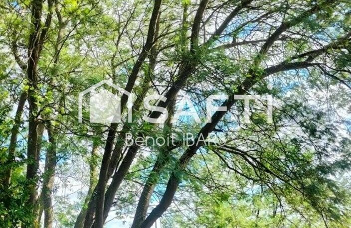 Un terrain clos non constructible, de loisir avec eau de la ville puits et arbres — photo 3