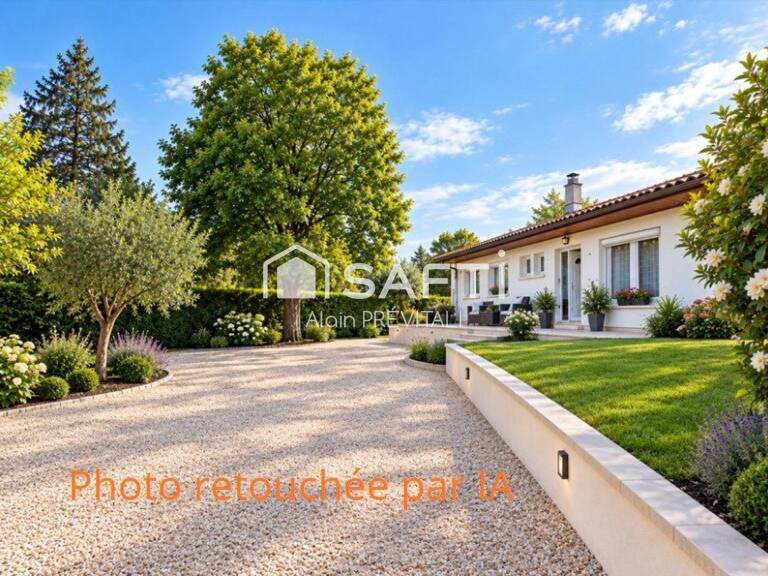 Maison idéalement située disposant d'un grand terrain plat et clôturé — photo 1