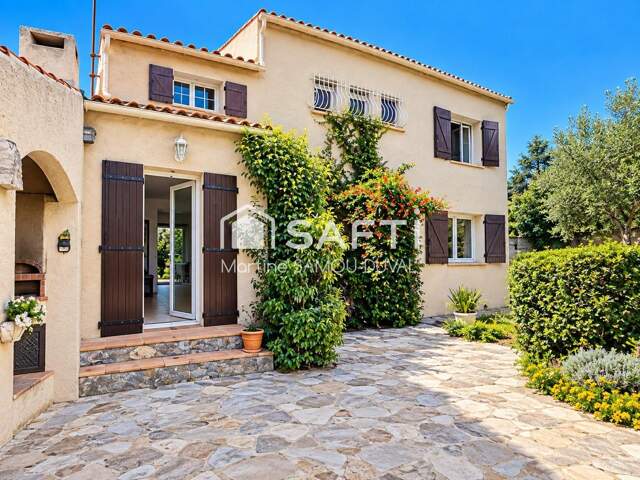 Maison familiale de 152m2 sur un terrain 580m2, beaux volumes et fort potentiel — photo du bien