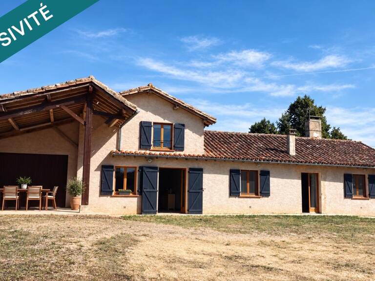 Maison de 136m2 avec cachet sur grand terrain — photo 1