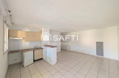 T2 avec balcon, parking et piscine  Chartrons — photo du bien