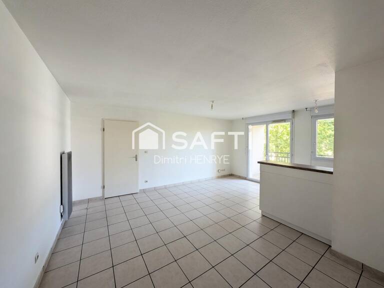 T2 avec balcon, parking et piscine  Chartrons — photo 1