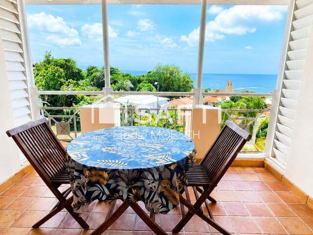 Studio vue mer à saisir ! — photo du bien