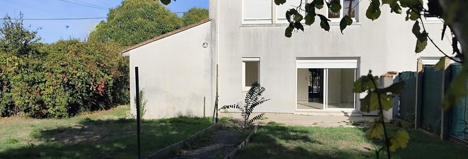 Maison 4 Pièces 80 m² à vendre à Saint-Jean-d'Angély (17400)