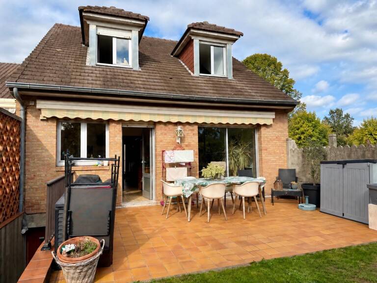 Maison individuelle de 96 m² avec sous-sol complet — photo 1