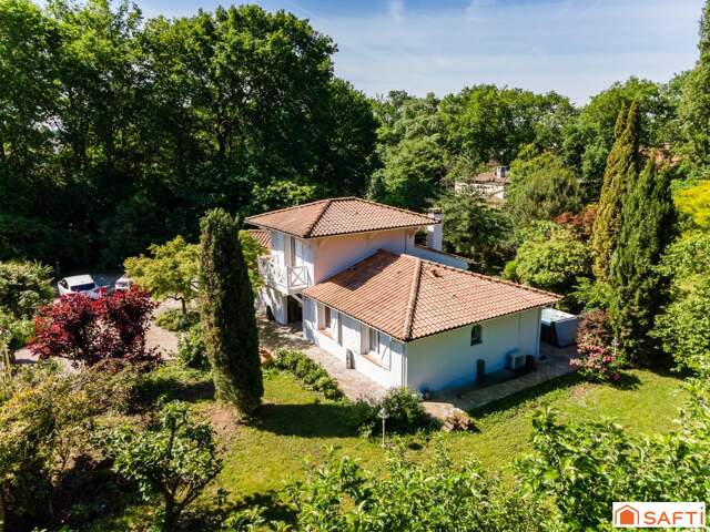RARE ...CADRE EXCEPTIONNEL ! PROPRIETE GRADIGNAN — photo du bien