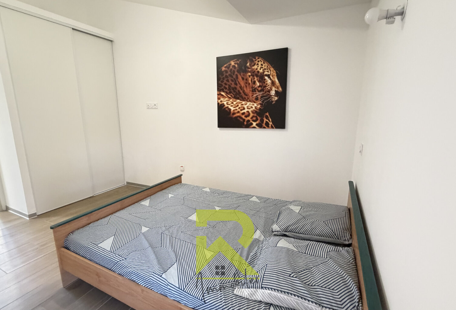 AGDE -- Un appartement entièrement rénové avec terrasse au de — photo 1