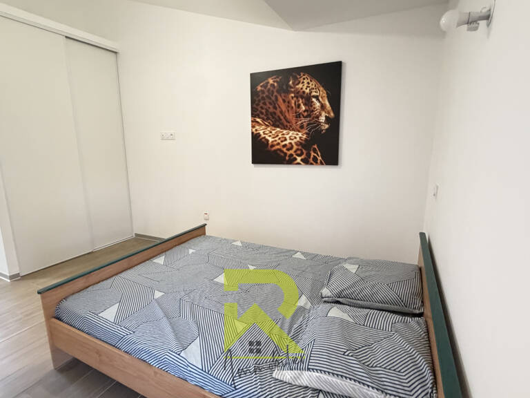 AGDE -- Un appartement entièrement rénové avec terrasse au de — photo 1